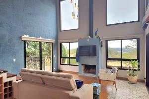 Casa, Pequeno Bosque e vista para Horizonte