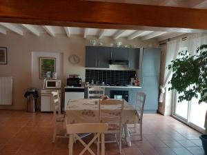 B&B / Chambres d'hotes Chambres D'Hotes Saint Jean : photos des chambres