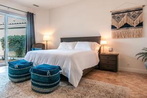 Lakeside La Quinta by Open Air Homes Month Plus Home
