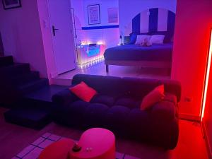 Appartements Appartement Theme Annees 60- l Baignoire Jets l Clim l Netflix : photos des chambres