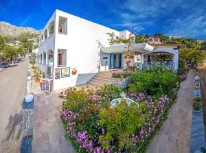 Nefeli Hotel - Myrties