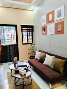 FYLL Homes - Ysabella Suite Stylish Art Deco 1-Bed Apartment with FREE Parking Near Pagsanjan Falls & Caliraya
