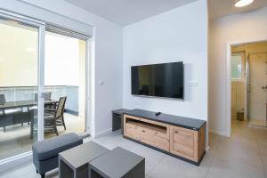 Compass Luxury Apartment