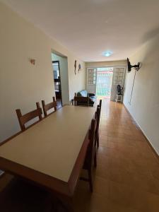 Pé na areia - Praia Grande, a 30 metros da orla