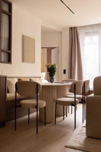 Elegant apartment - AC- 2BR-6P- Madeleine