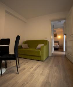 The Comfort Cove - Ultra Central