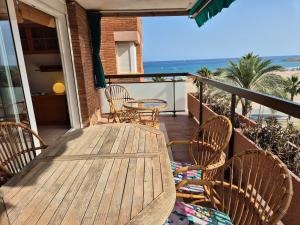 AT037 Els Pins, primera línea, piscina, vistas