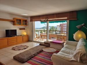 AT037 Els Pins, primera línea, piscina, vistas