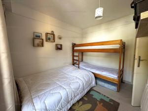 Appartement 2* 6 Couchages au Pied des Pistes avec Balcon et Parking – Les Angles - FR-1-295-178