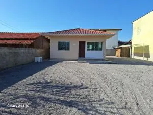 Casa na praia da Pinheira sc - 皮涅拉