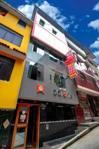 Hotel D'Gloria - Churín