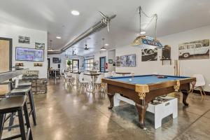 Pet friendly first floor room near Purina Farms