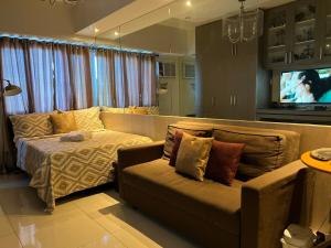 Modern Comfort Living! Netflix Ready