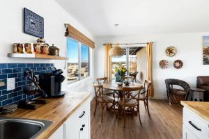 Mojave Stargazer by Open Air Homes- Live in Nature