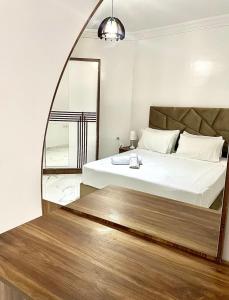 Seaside Chic 2BR Apt in Malabata