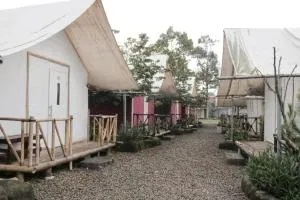 Grand Royale Tapos - Tapos