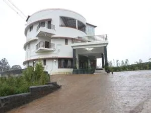 COASTAL GRAND MAHENDRAVANAM - KOLLI HILLS - 科利希尔斯