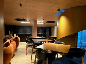 Setai Edition by Hosppedar