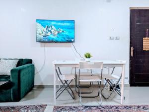 Madinaty Cozy 2 bedrooms narrow garden view apartment