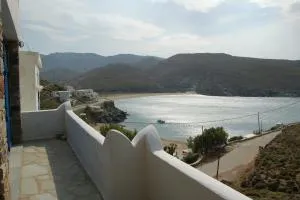 Octopus Garden Beach House - Kollimpithra