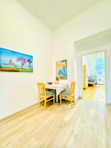 Comfy 1BR Apt for 4, 10Min Transport to Stadthalle