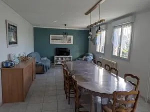 CAP HOUSES "FAMILY" - 厄尔奇