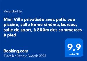 Villas Villa 75m2 avec Piscine et Jacuzzi prives, Sauna et Home-Cinema a 800m des Commodites : photos des chambres