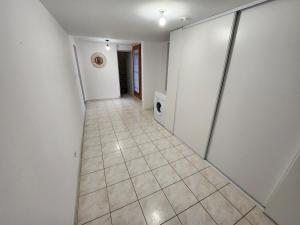 Appartements 130m T4 garden and car parks - Stade-Eurexpo-Lyon : photos des chambres