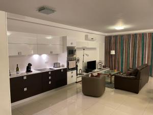 Zentrales ruhiges Apartment mit Meerblick