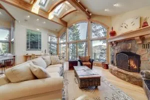 Scenic Lake Tahoe Retreat - Crystal Bay