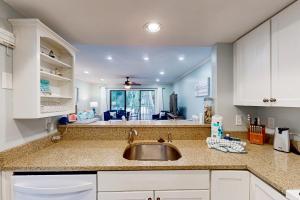 The Happy Turtle Villa - Devonshire 205