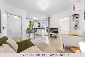 Heathrow Lodge, Contractors, Relocators - Cranford