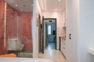 THE LOT luxury suites
