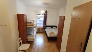 Low budget retro apar best price