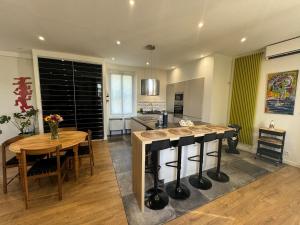 Le Mourillon Grand appartement proche des plages