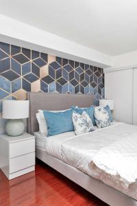 Prime Location Downtown Toronto