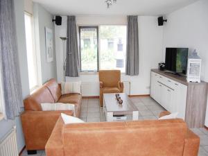 Holiday Home near Beach in Strandpark