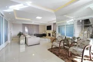 Casa de Alto Padrão - 法罗皮利亚