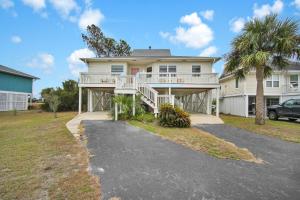 Charming Newly Renovated 3-Bedroom Home on Nautical Watch