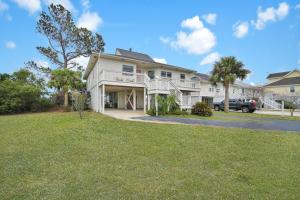 Charming Newly Renovated 3-Bedroom Home on Nautical Watch