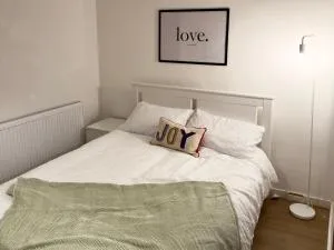 Central Spacious Room in Colchester Town - 科尔切斯特