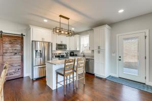 Cherokee Lake Retreat w Views in Morristown!