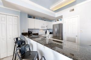 Breathtaking gulf-front condo near Pier Park