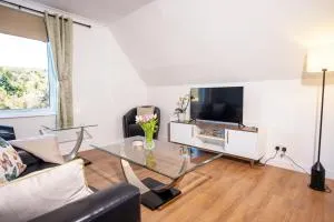 Tay Views Apartment - 新斯昆