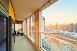 Prime 1BR Location Minutes to Burj Dubai Mall by Vibel