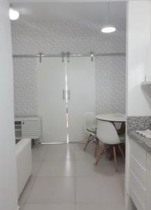 Apto in Copacabana, near Praia and Subway