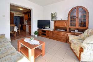 Apartments by the sea Mandre, Pag - 23187