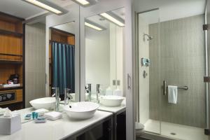 Guest room, 2 Queen room in Aloft BWI Baltimore Washington International Airport