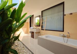 Nhà 2 Phòng Ngủ (Two-Bedroom House)