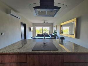 Encantador departamento con vista a la piscina y a 10 minutos de la playa!